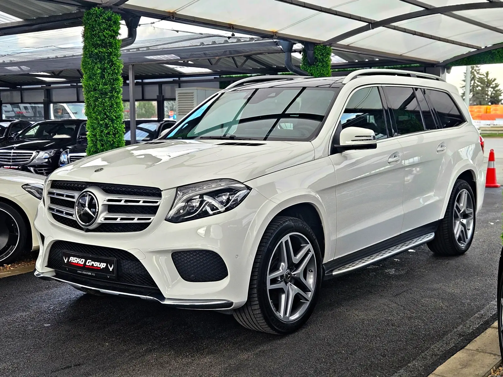 listing image